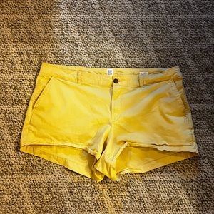 Gap khaki shorts